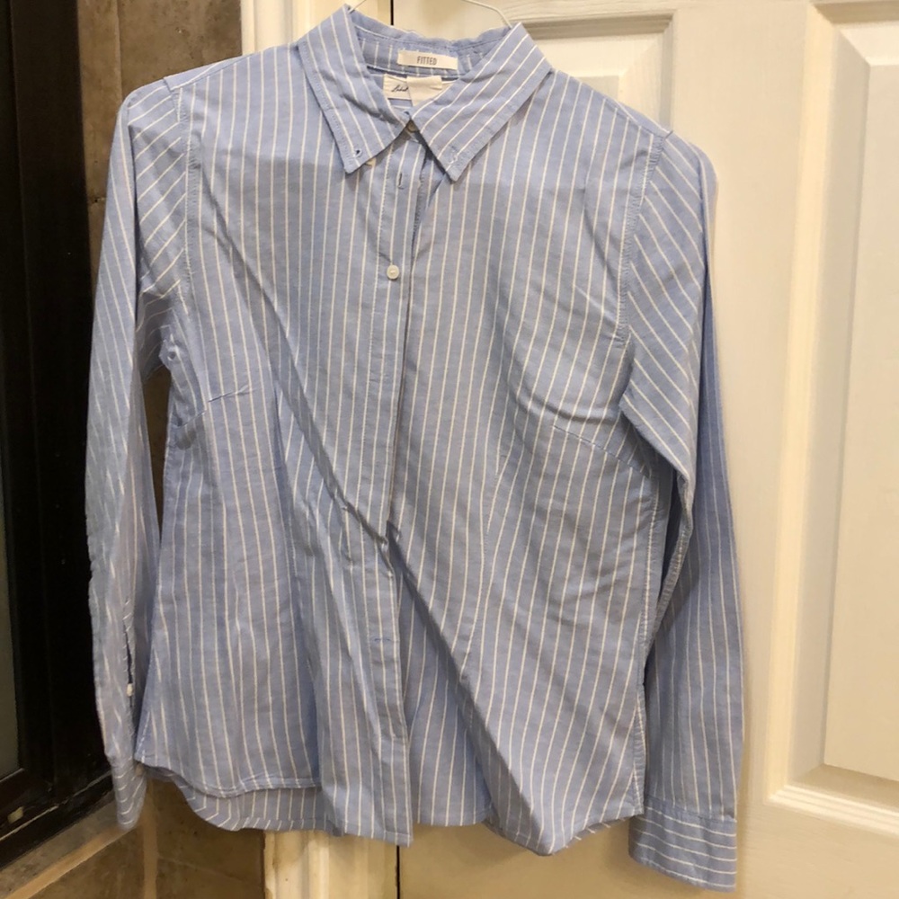 Fitted striped shirt